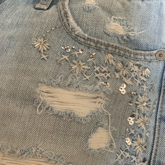 Abercrombie and Fitch high waisted shorts - Picture 2 of 4